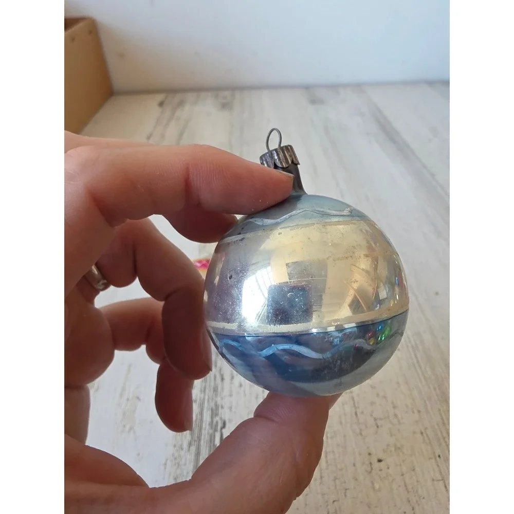unbranded blue one